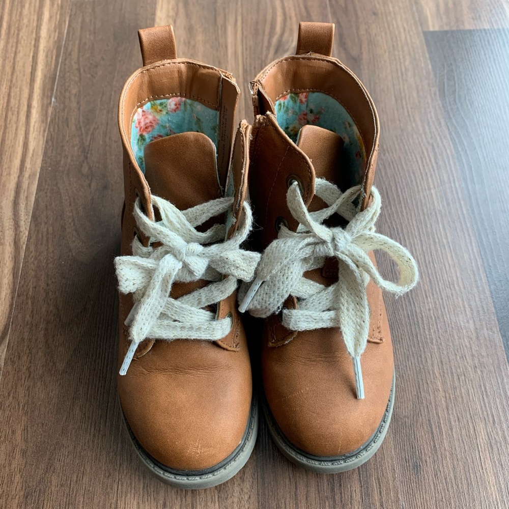 Toddler zip boots size 7
